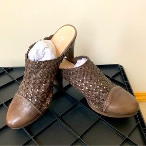 NWOT - Hispanitas High Heal Leather Mule, Sz EU 39, brown